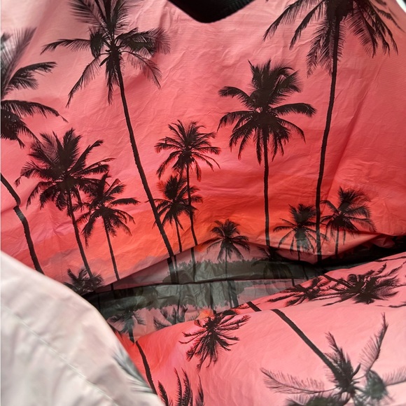 Aloha Collection Super Limited Edition Holo Holo Tote - Picture 6 of 6